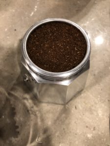 粉を入れる